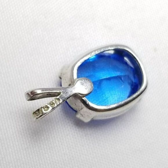 Vintage Oval Blue Rhinestone Pendant Charm, Signed, Small, Estate - Picture 4 of 7